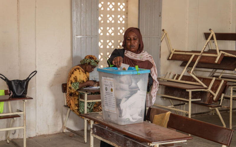 الرئيس محمد ولد الغزواني يتصدر نتائج الانتخابات الموريتانية 2024