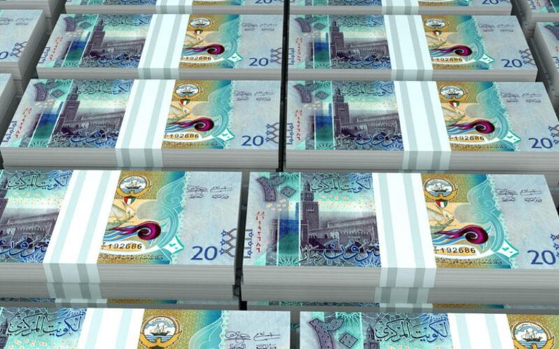 سعر الدينار الكويتي اليوم في السوق السوداء الخميس 25 يوليو 2024 وبمختلف البنوك