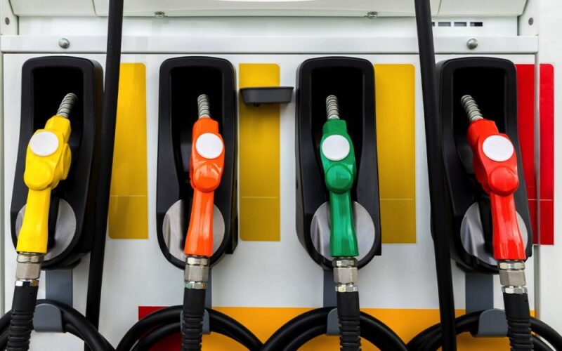 أسعار البنزين والسولار اليوم الأربعاء 10 يوليو 2024 في جميع المحطات الخاصة بتوزيع المواد البترولية