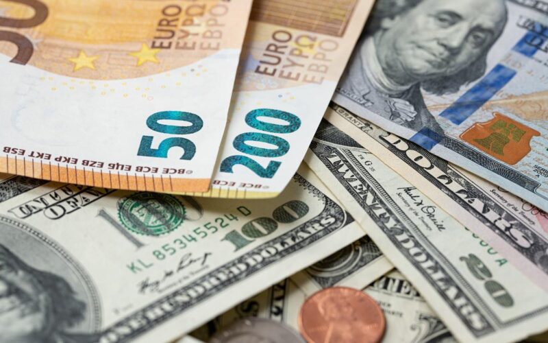 “دولار وريال ويورو” ارتفاع اسعار العملات اليوم في مصر بالسوق السوداء ببداية المعاملات
