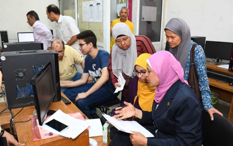 (وزارة التربية والتعليم تُعلن) موعد بدء الدراسة 2025 في مصر للمدارس والجامعات.. حقيقة البدأ مُبكراً