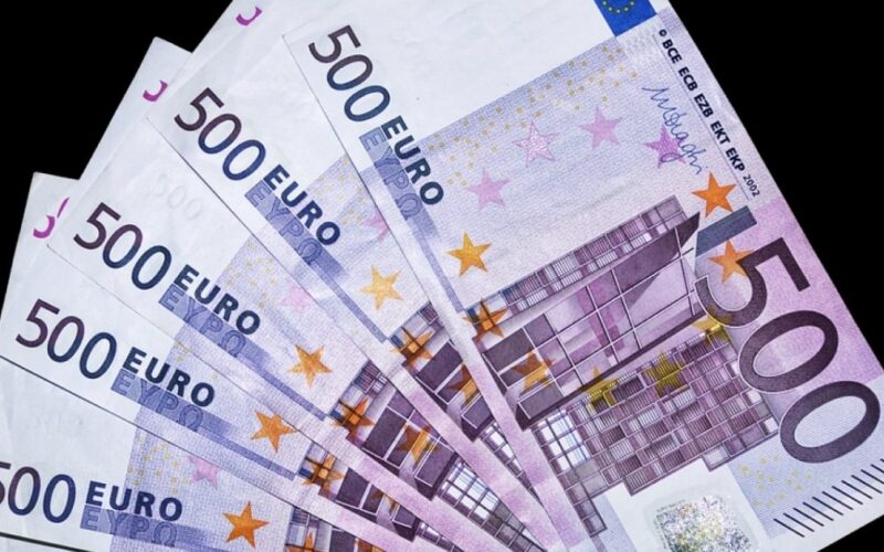 500 يورو كم جنيه مصري اليوم الأحد 21 يوليو 2024 في البنوك والسوق السوداء