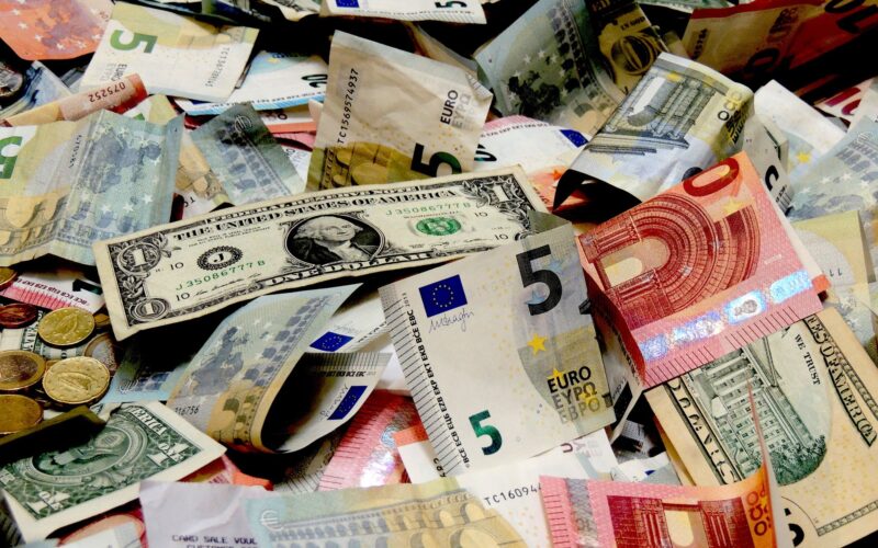 “دولار، يورو، ريال،..” اسعار العملات اليوم في مصر بتاريخ 17 يوليو 2024 في السوق السوداء والبنك المركزي