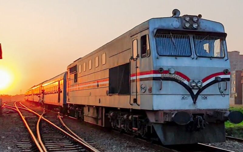 ننشُر مواعيد قطارات سكك حديد مصر اليوم الثلاثاء بتاريخ 2 يوليو 2024 على خط القاهرة أسوان