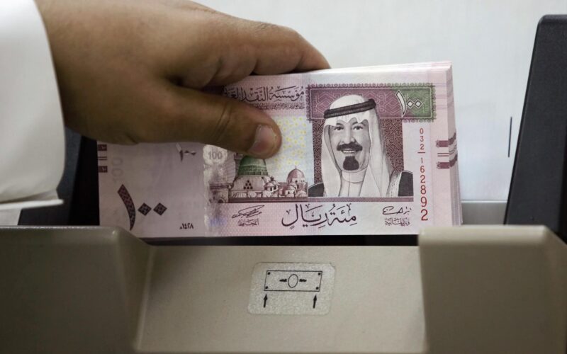 سعر الريال السعودي في السوق السوداء اليوم الثلاثاء الموافق 13 أغسطس 2024 أمام الجنيه المصري في بداية التعاملات الصباحيه