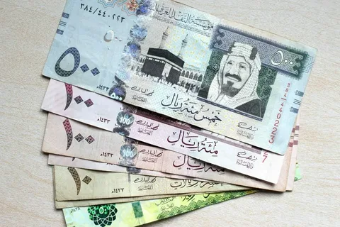 سعر الريال السعودي في السوق السوداء اليوم السبت 7/9/2024 والبنوك المصرية مقابل الجنيه المصري