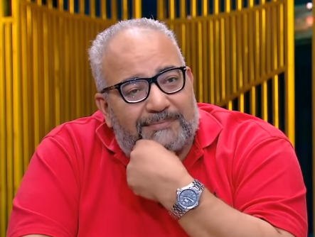 بيومي فؤاد يعتذر لمحمد سلام بدموع: آسف لو زعلتك يا ابني